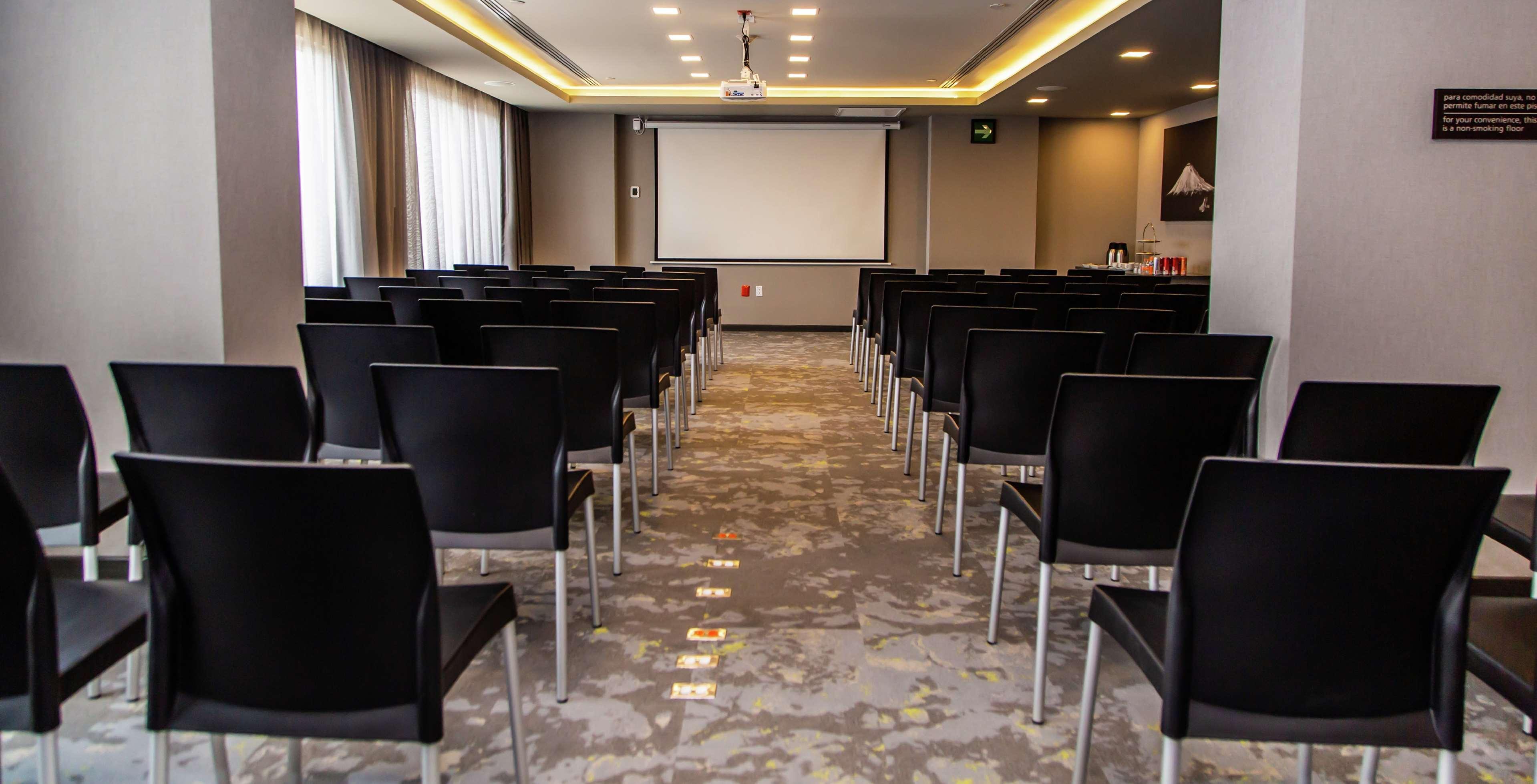 Hampton Inn & Suites By Hilton Puebla Extérieur photo